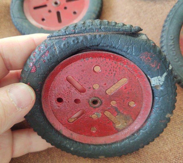 Preview of the first image of Early Vintage Set Of 5 Meccano Wheels.