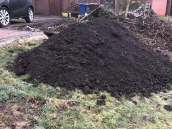 Image 1 of Free excellent quality top soil