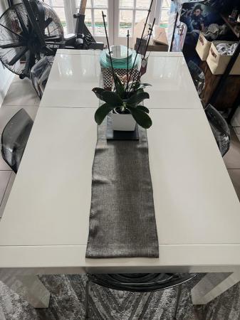 Image 3 of Extendable dining table