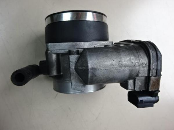 Image 3 of Throttle body for Ferrari 360 Modena and Spider