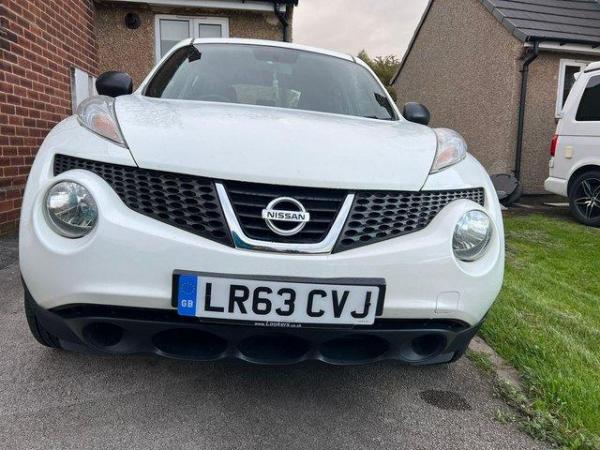 Image 2 of Arctic White Nissan Juke For Sale