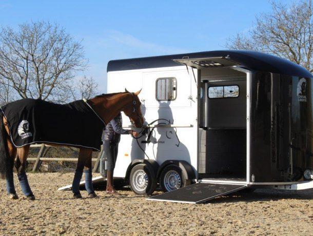Preview of the first image of Cheval Liberte Maxi 2 Duomax herringbone trailer.