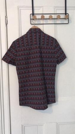 Image 2 of TopMan musclefit short-sleeved patterned shirt