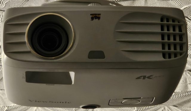 Preview of the first image of Viewsonic px727-4k Projector.