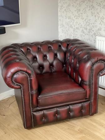 Image 2 of Chesterfield 3 piece suite with footstool