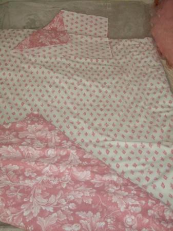 Image 1 of Single Pink/White Duvet Cover and Pillowcase