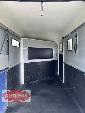 Image 18 of Cheval Liberte Maxi 2 Tack Room Ramp/Barn Door, Spare wheel