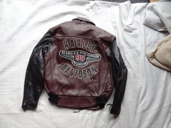 Image 6 of Brand new, unworn, Harley Davidson 95th Anniversary leather