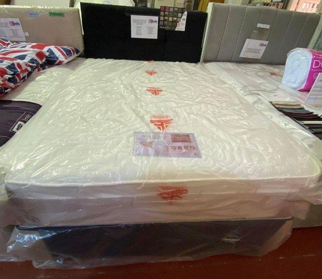 Preview of the first image of KING ORLANDO 1000 POCKET MATTRESS, BASE & HB.