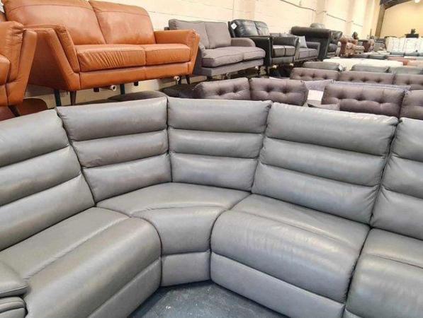 Image 15 of La-z-boy Winslow grey leather electric recliner corner sofa