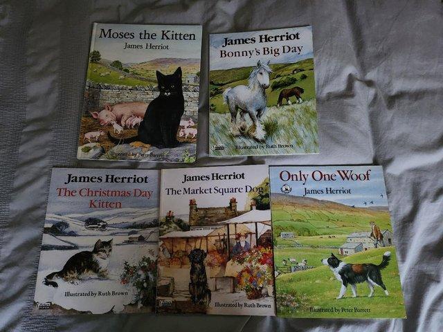 Preview of the first image of Collection of James Herriot children's books from the 80s x5.