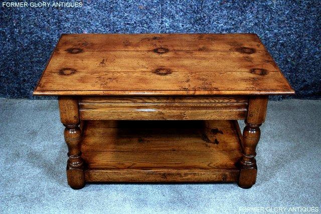 Image 1 of A TITCHMARSH & GOODWIN STYLE SOLID OAK POTBOARD COFFEE TABLE