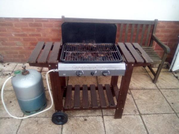 Image 1 of Barbecue gas complete with gas bottle