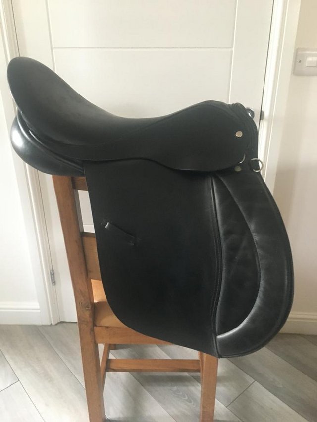 Preview of the first image of 18 inch Black leather gp horse saddle.
