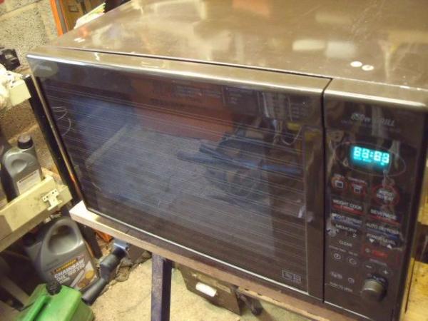 Image 3 of TOSHIBA COMBI MICROWAVE & GRILL 850W