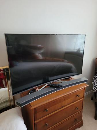 Image 3 of Samsung 48" curve TV with sound bar