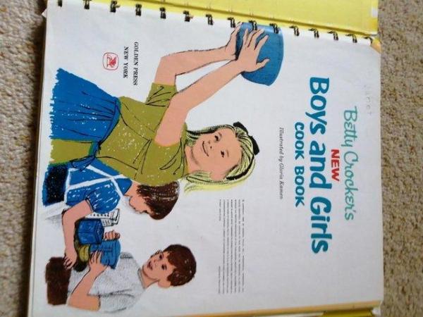 Image 2 of Betty Crocker's New Boys & Girls Cook Book