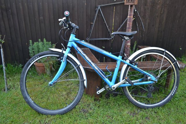 Image 3 of Islabike Beinn 24 Blue – Excellent condition, fully serviced