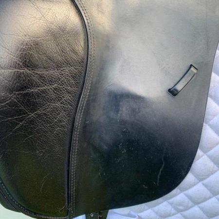 Image 4 of Kent & Masters 17” High Wither Dressage saddle