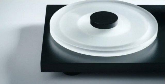 Image 2 of Pro-Ject Acryl It turntable upgrade