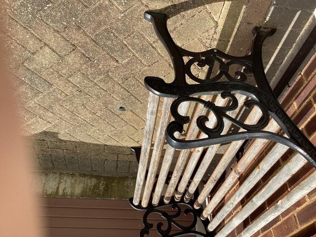 Garden bench ends cast iron, wooden slates — photo 2 of 2