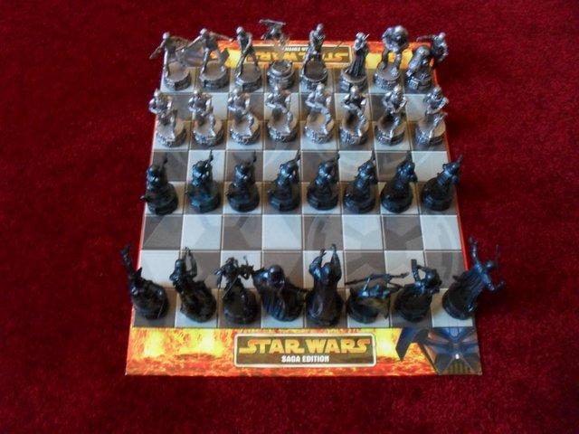Preview of the first image of Star Wars Collectors Edition chess set.