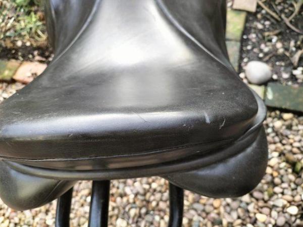 Image 4 of Ideal VSD black leather saddle 18"