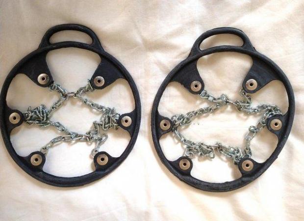 Image 2 of Shoe/boot chains - never used so in new condition