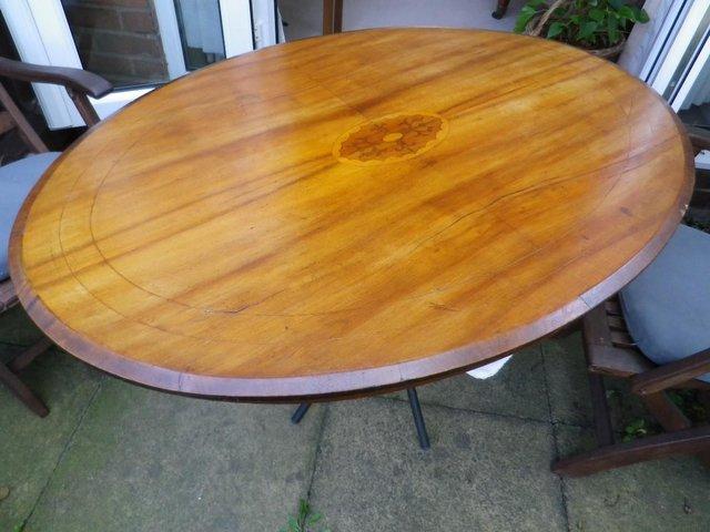 Preview of the first image of DINING TABLE LOVELY VICTORIAN OVAL DINING/BREAKFAST TABLE.