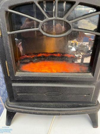 Image 3 of Small coal effect electric fire