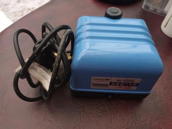 Image 4 of HAILEA AIR PUMP V-10 used for my fish tank rack