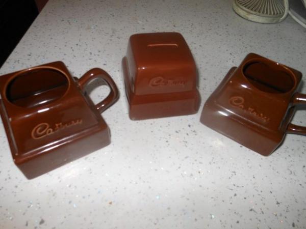 Image 1 of Cadbury Cube Money Box & 2 Mugs RARE SET