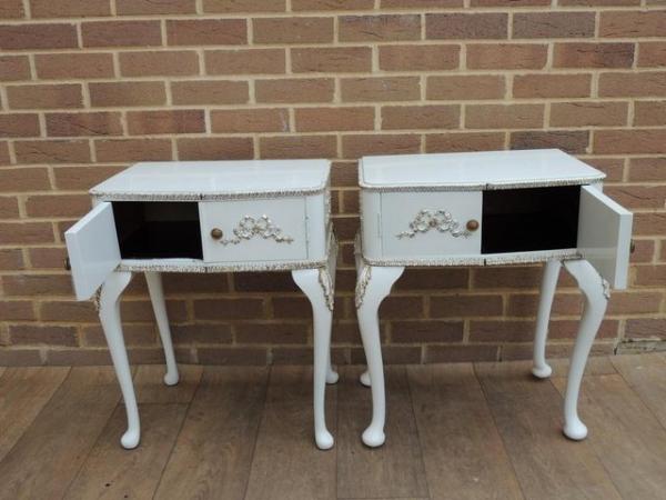 Image 5 of Pair of Queen Anne Glossy Bedside Tables (UK Delivery)