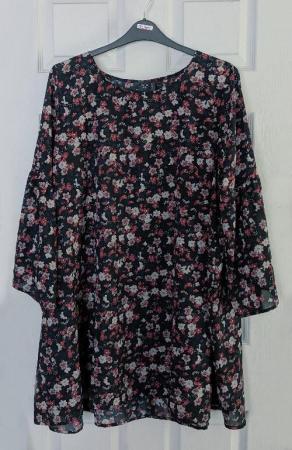 Image 1 of Ladies Black Flowered Dress/Top By AX Of Paris - Size 26