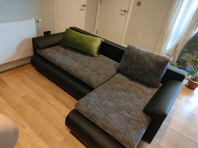 Preview of the first image of Sofa bed corner 3 seats and storage.