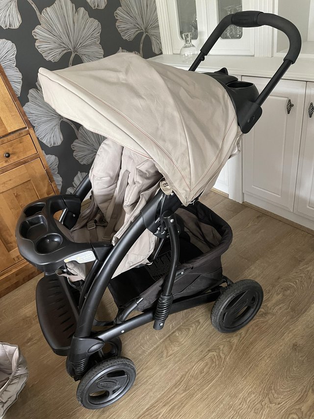 Preview of the first image of Graco stroller/pushchair system.