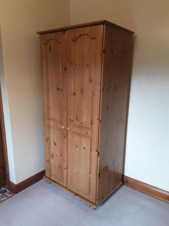 Image 3 of Pine wardrobe like new condition