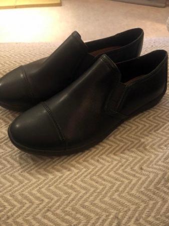 Image 3 of Ladies Clarke Navy Shoes size 5D