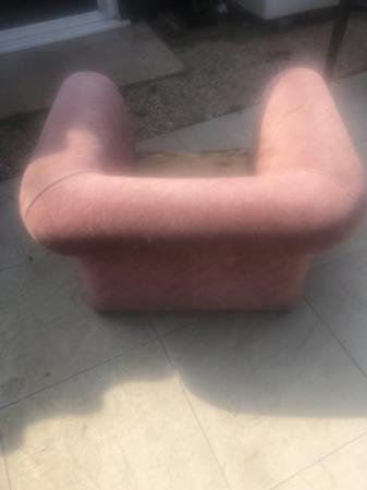Image 2 of Children’s chesterfield style chair