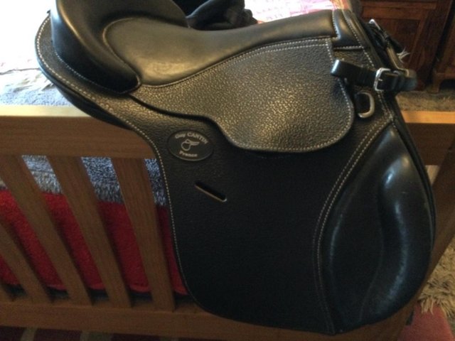 Preview of the first image of 141/2” Treeless Guy Canton saddle.