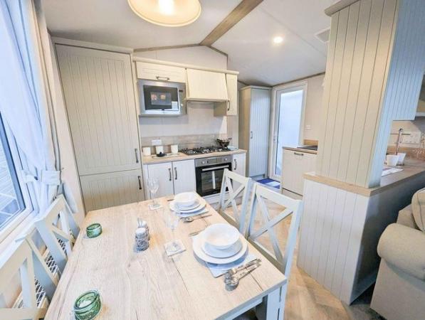 Image 3 of Stunning Caravan for sale by the beach