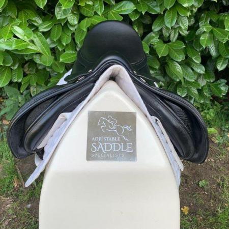 Image 6 of Bates Wide All Purpose 16.5 inch saddle