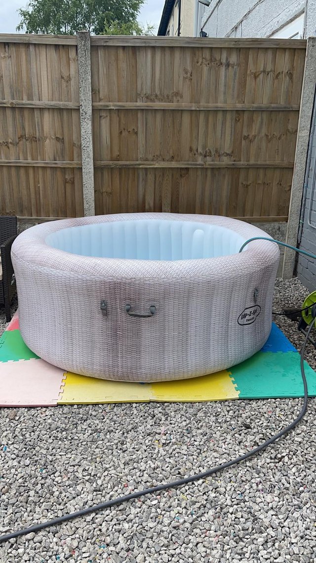 Preview of the first image of Lazy spa cancun inflatable hot tub.