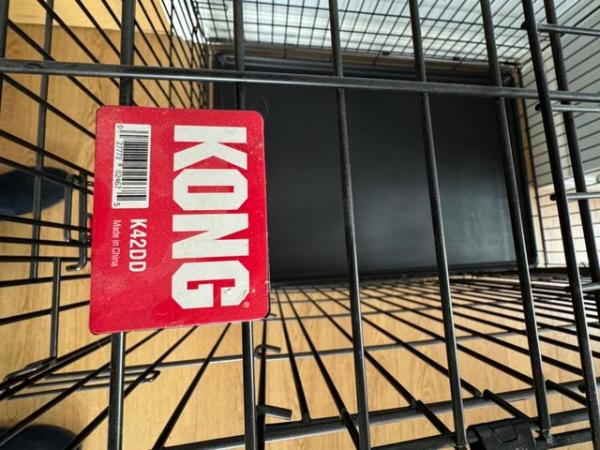 Image 2 of Kong Two Door Ultra-Strong Dog Crate Black Large