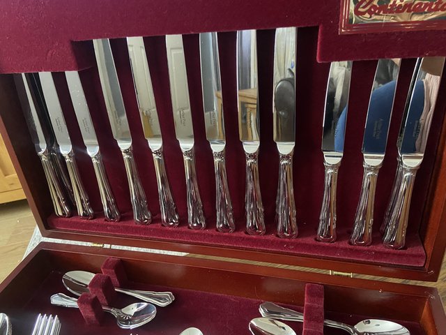 Preview of the first image of New ARTHUR PRICE cutlery canteen 60 piece set..