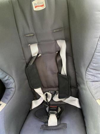 Image 2 of Britax infant car seat 1/3 years