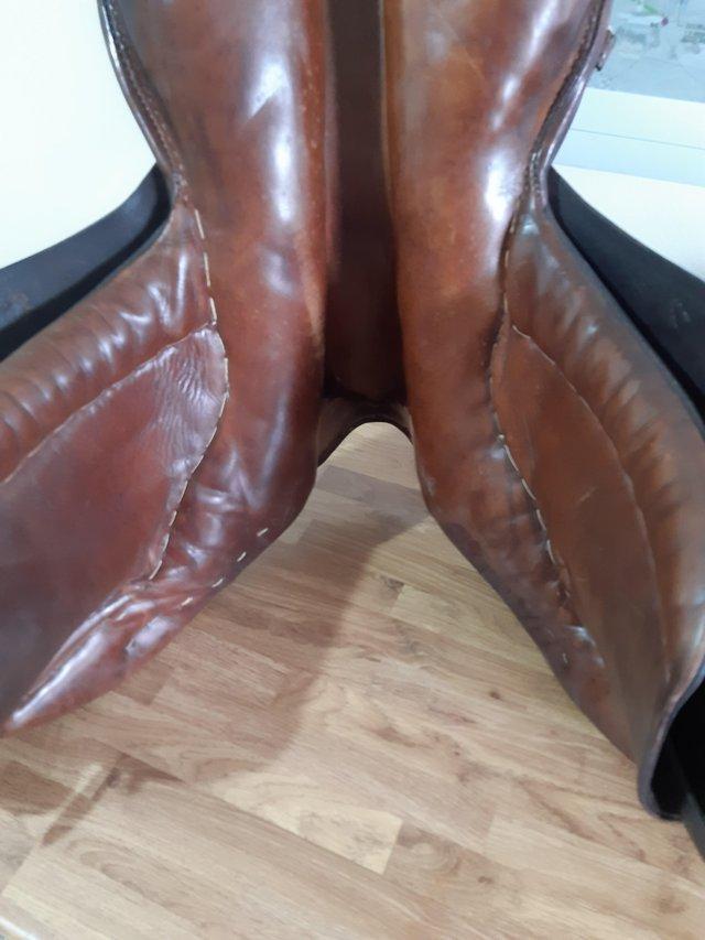 Preview of the first image of Stubben Saddle 20 inch narrow.