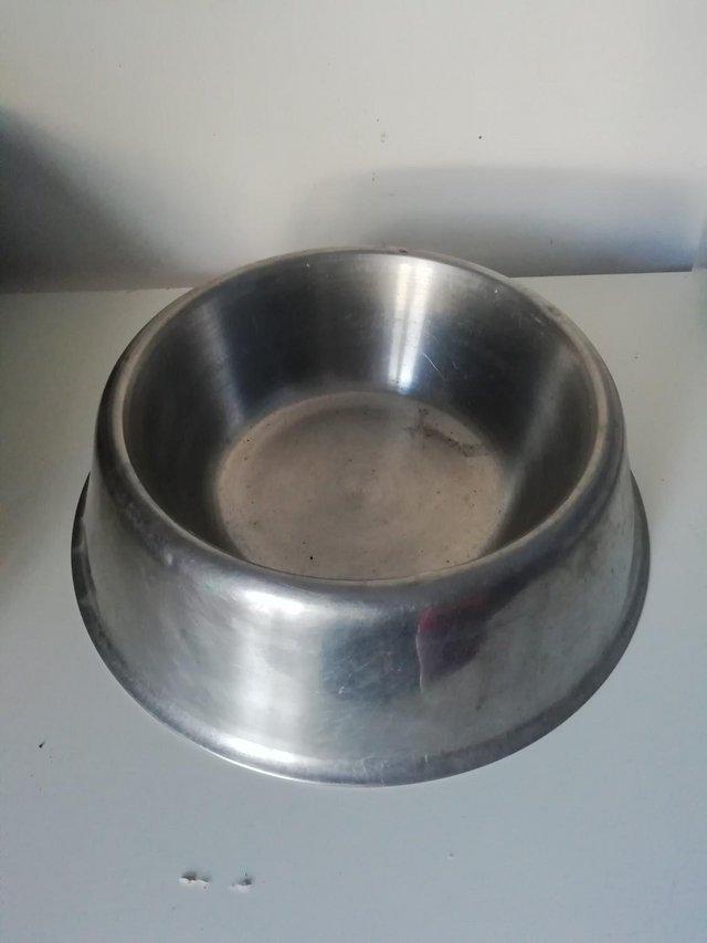 Preview of the first image of Large plain deep animal food or water bowl.