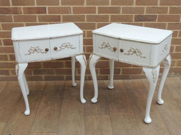 Image 16 of Pair of Queen Anne Glossy Bedside Tables (UK Delivery)