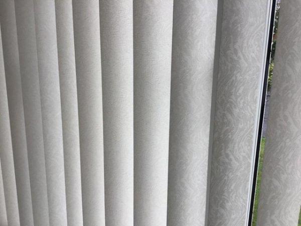 Image 1 of Vertical Blinds in Neutral Shade
